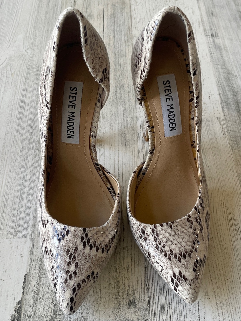 Steve Madden Snake-Print Pointed Toe Pumps in Beige and Brown d’Orsay SZ 5.5